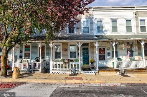 995 Clark St, Lancaster, PA 17602-3201