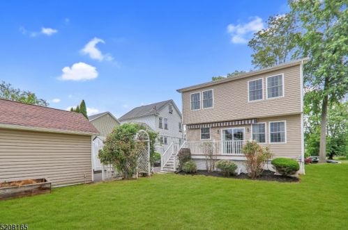 78 Benjamin St, Cranford NJ  07016-2622 exterior