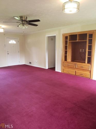 2294 Amber Wood Dr, Lithonia GA 30078-2601 exterior