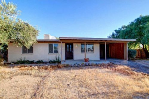 7826 Almond St, Tucson AZ  85730-4325 exterior