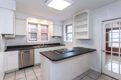 6619 Bancroft Ave, Saint Louis MO 63109-1204 exterior