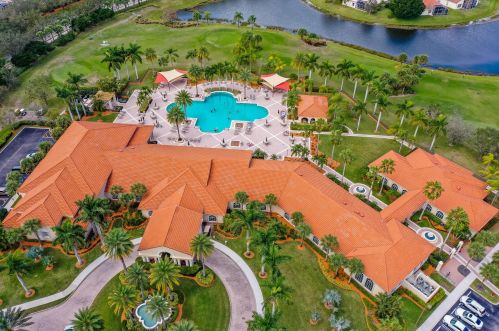 426 Springview Loop, Fort Pierce FL  34986-2663 exterior