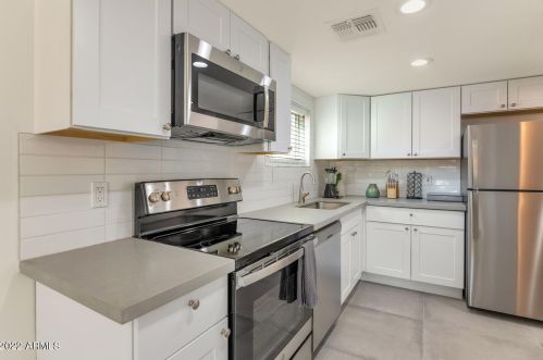 2610 24 St, Phoenix AZ 85008-1846 exterior