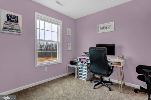 206 Overlook Dr, Hanover PA 17331-9136 exterior