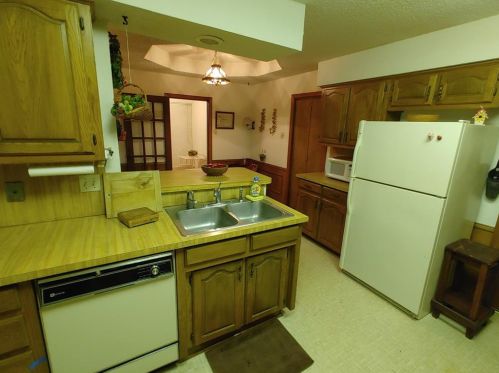 7303 Duffield Dr, Dallas TX  75248-7425 exterior