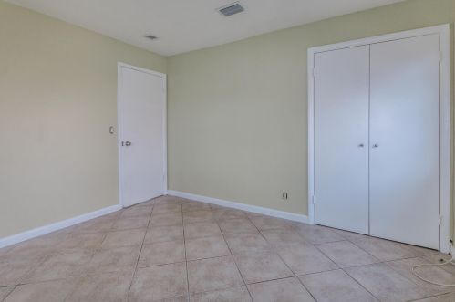 232 7 Ave, Boynton Beach FL 33435-3879 exterior