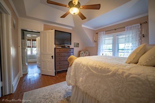 518 Amsterdam St, Bull Valley IL 60098-2307 exterior