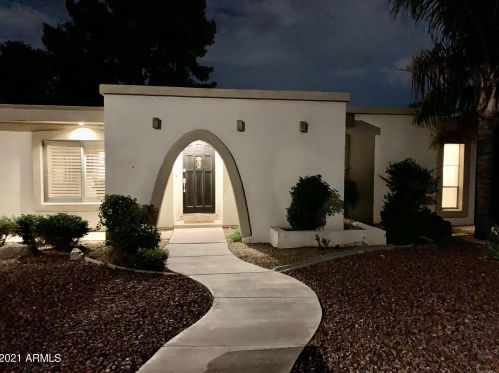 4120 Alan Ln, Phoenix AZ 85028-4114 exterior