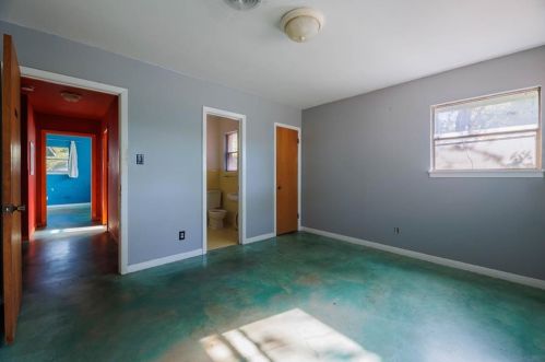 1710 32 St, Austin TX 78705-2115 exterior