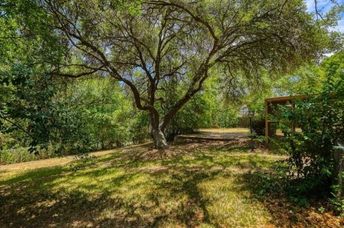 4609 Arapahoe Trl, Austin TX 78745-1510 exterior