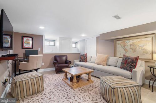 756 24 St, Philadelphia PA 19130-1953 exterior