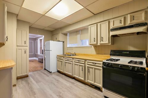 8847 Dante Ave, Chicago IL 60619-7111 exterior