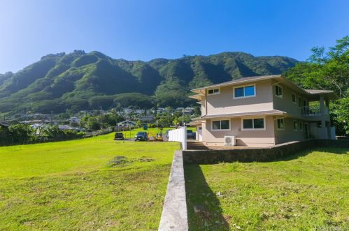 3605 Nipo St, Honolulu HI exterior