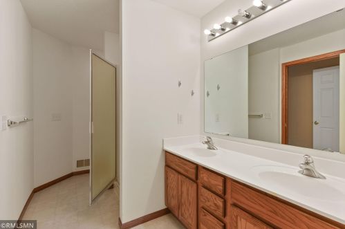 15748 Fremont Way, Saint Paul MN 55124-6531 exterior