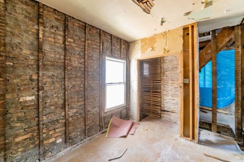 7709 Eberhart Ave, Chicago IL 60637-2485 exterior