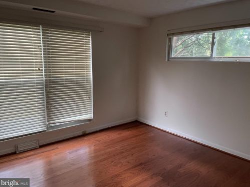 6931 Espey Ln, Mc Lean VA  22101-5456 exterior