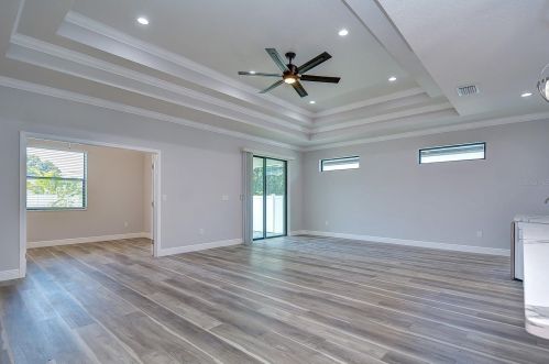 2710 Braddock St, Tampa FL  33607-6828 exterior