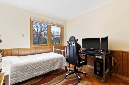 4801 Diversey Blvd, Milwaukee WI 53217-5919 exterior