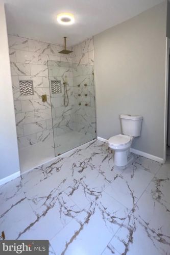 5122 Marvine St, Philadelphia PA 19141-2814 exterior