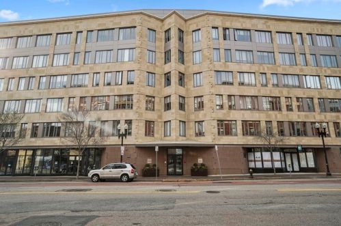 1313 Washington St, Boston MA  02118-2058 exterior