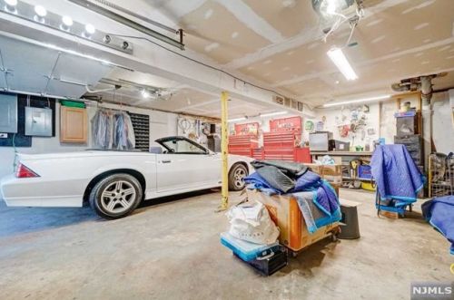 450 Kipp Ave, Hasbrouck Heights NJ 07604-1217 exterior