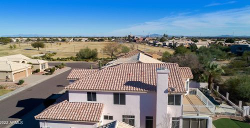 2737 Amberwood Dr, Phoenix AZ 85045-4208 exterior