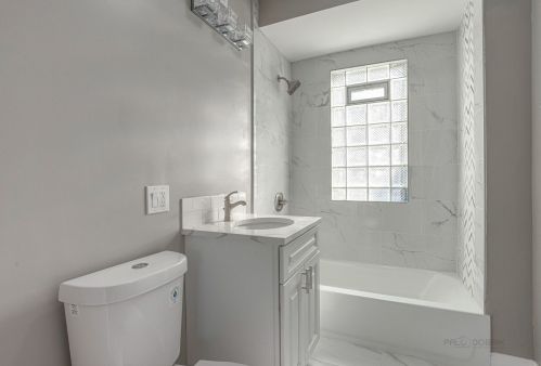 3048 80th St, Chicago IL  60617-1437 exterior