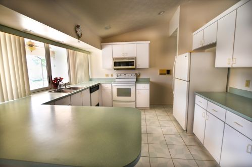 3106 Mall Ter, Fort Pierce FL 34984-6347 exterior