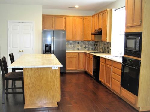 6319 Hedge Maple Ct, Humble TX 77346-1318 exterior