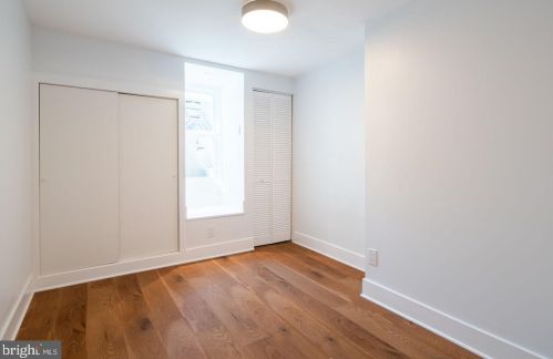 2833 Jackson St, Philadelphia PA  19145-2426 exterior