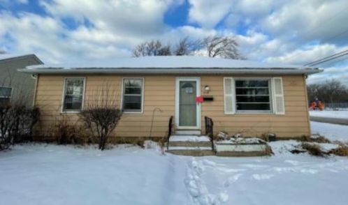 1518 Lyons Ct, Waukegan IL 60085-7824 exterior