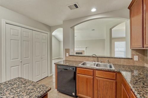 12222 Hawthorne Dr, Montgomery TX 77356-5449 exterior