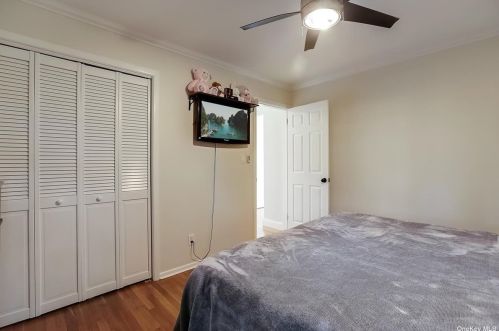 85 Olive St, Huntington Station NY 11746-1005 exterior