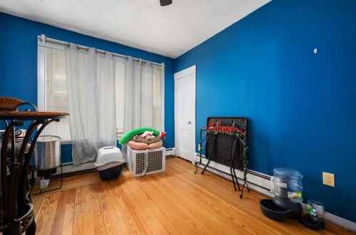 82 Ave B, Woonsocket RI 02895-6262 exterior