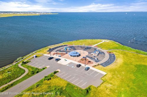 1513 Daytona Rd, Lacey NJ 08731-5014 exterior