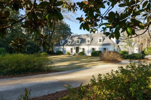 3741 Haddon Hall Rd, Atlanta, GA 30327-2629