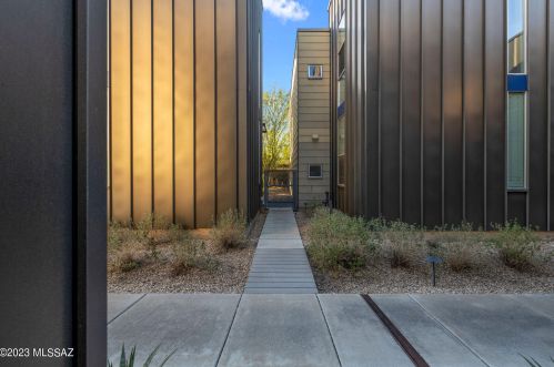 3605 3rd St, Tucson AZ  85716-4609 exterior