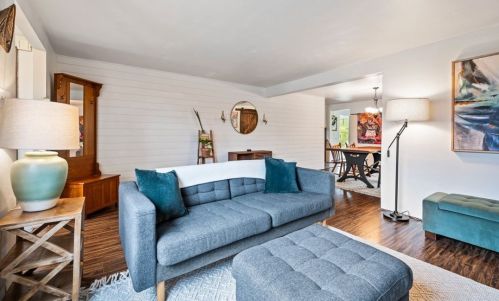 4643 Mckee Dr, Pittsburgh PA  15236-2445 exterior