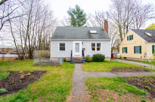 129 Massachusetts Ave, Portland ME  04102-2515 exterior