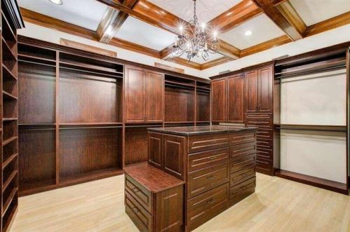 700 Brookwoods Trce, Atlanta GA 30342-2473 exterior