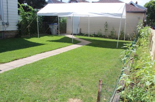 2401 9 Pl, Milwaukee WI 53215-3214 exterior