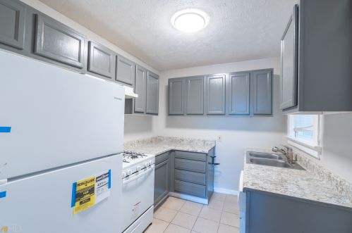 1629 Mayflower Ave, Atlanta GA 30311-2700 exterior