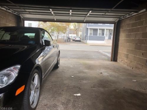 17 Msn St, Montclair NJ 07042-4518 exterior