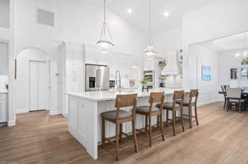 7557 Citrus Hill Ln, Naples, FL 34109-0601