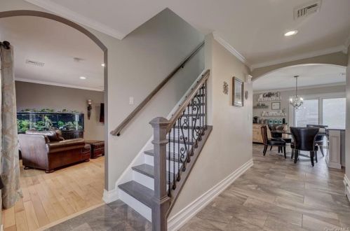 339 Clove Rd, Monroe NY 10950-4754 exterior