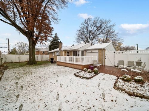 7619 Argyle St, Chicago IL 60640-3307 exterior