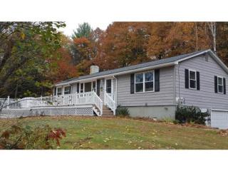 134 Bee Hole Rd, Concord, NH 03307-1330