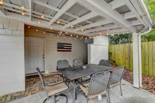 1631 Dresden Dr, Atlanta GA 30319-3633 exterior