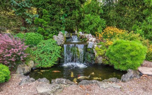 6 Cedar Crest Dr, Huntington Station NY  11746-6652 exterior