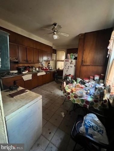 23 51 St, Philadelphia PA 19139-2726 exterior